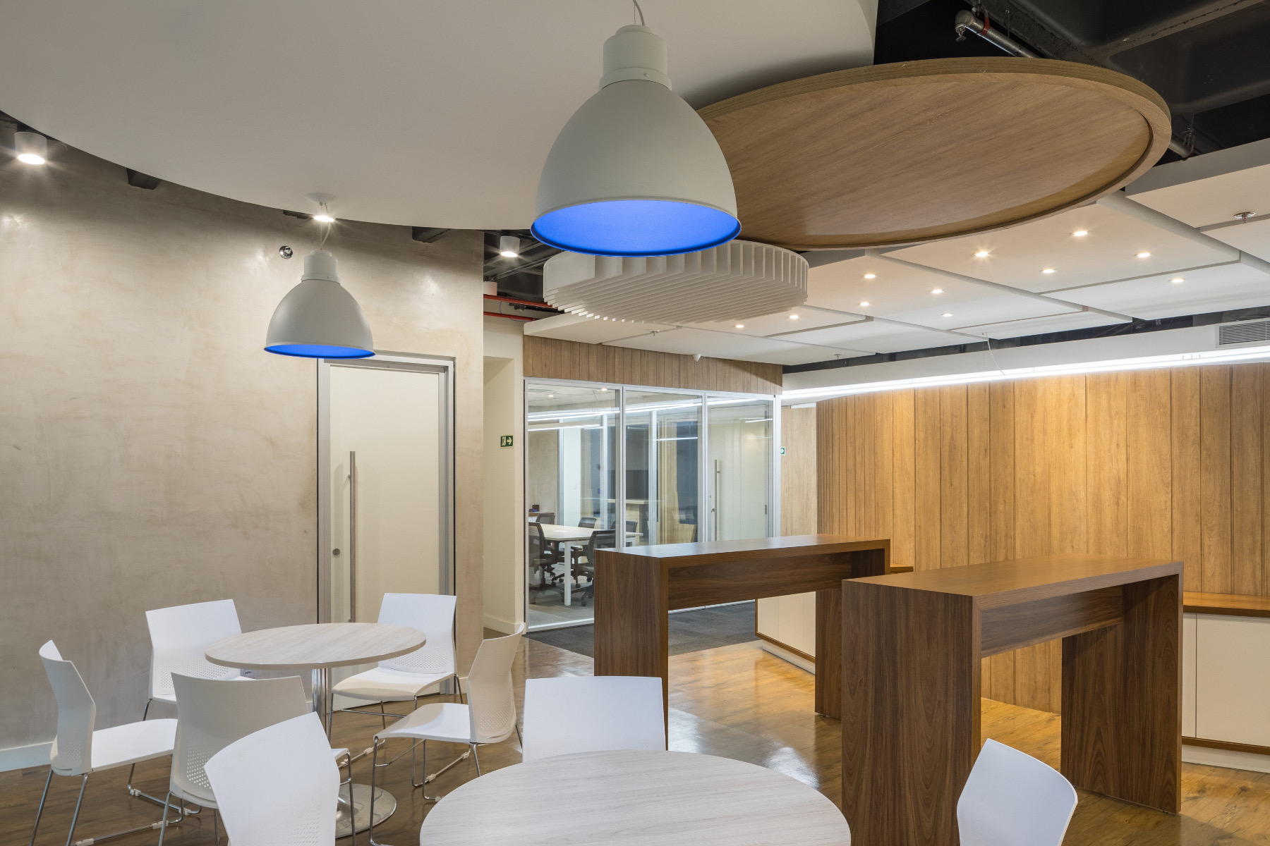A Look Inside CAIXA’s New Brasilia Office - Officelovin'-3