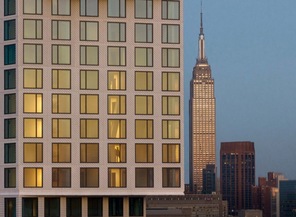 OMA 设计的纽约 EAGLE + WEST 住宅塔楼，巧妙解决空间限制问题-33