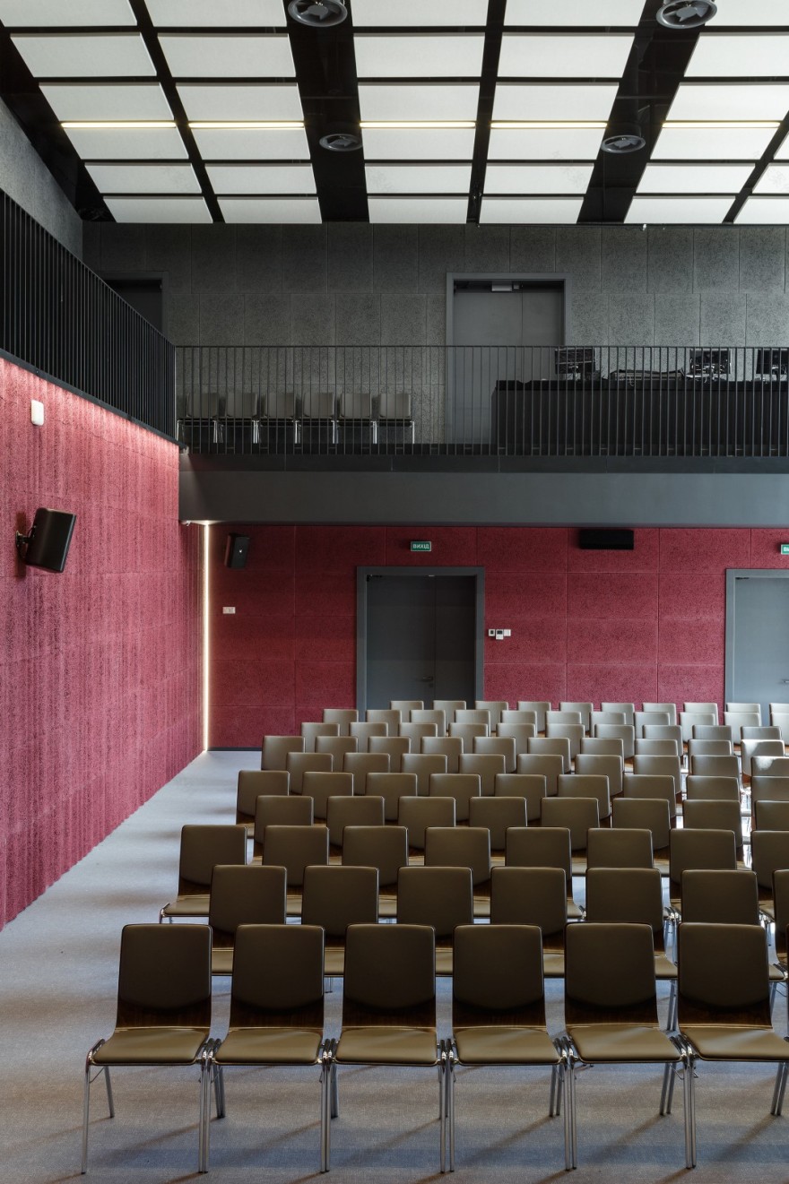 乌克兰基辅 A+ 学院 SVOYA studio-52