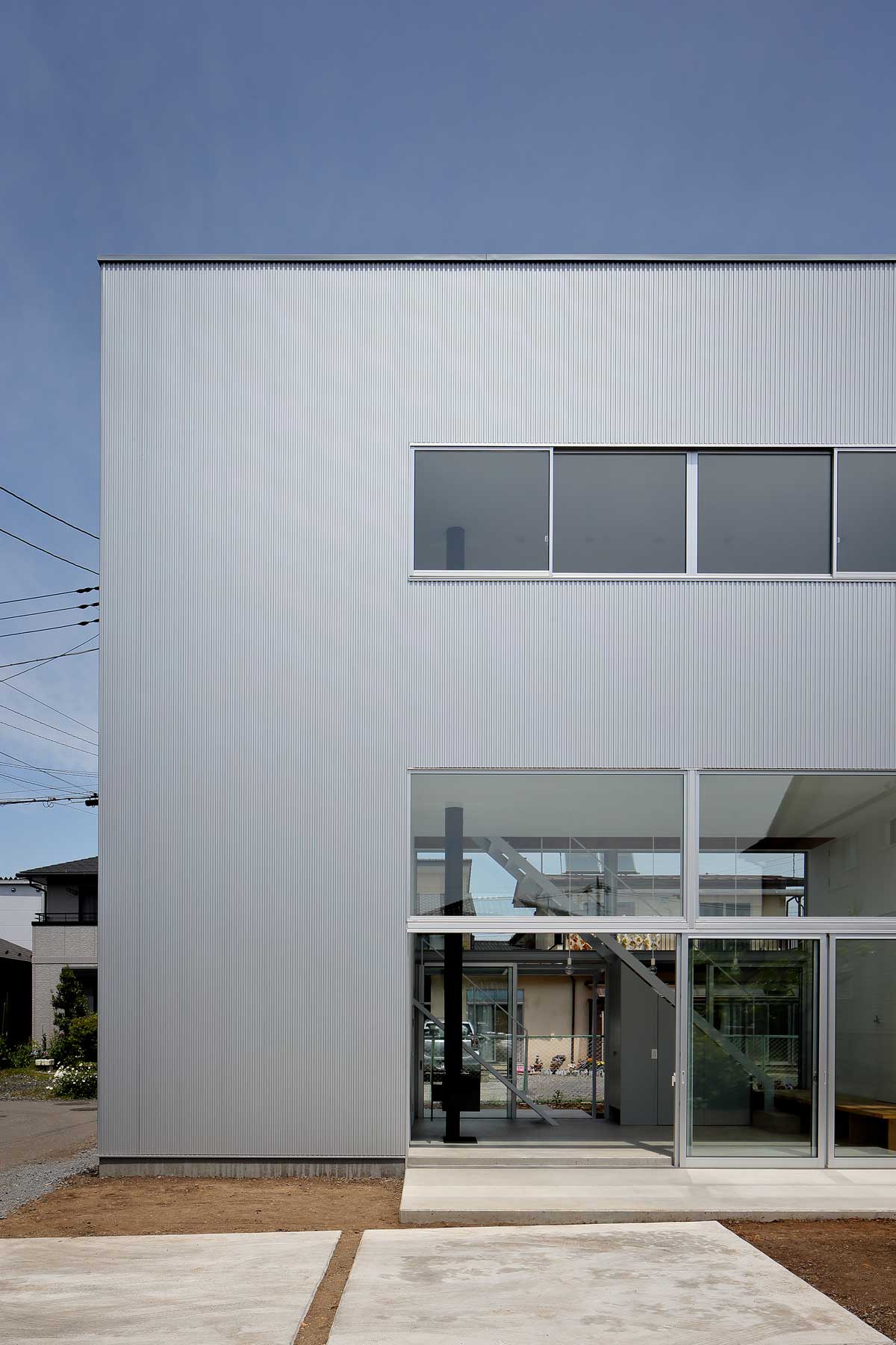 把我安置在家中；为我提供住所（注：由于原表述House ME表意不明确，house作动词有给……提供住处等意思，结合语境不同可能有不同准确表达，以上是较常见可能的翻译） 丨小島光晴建築設計事務所-38