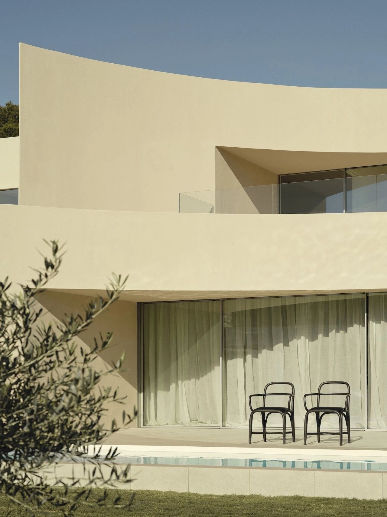 Balzar Arquitectos 195㎡纯白几何住宅丨西班牙巴伦西亚-4