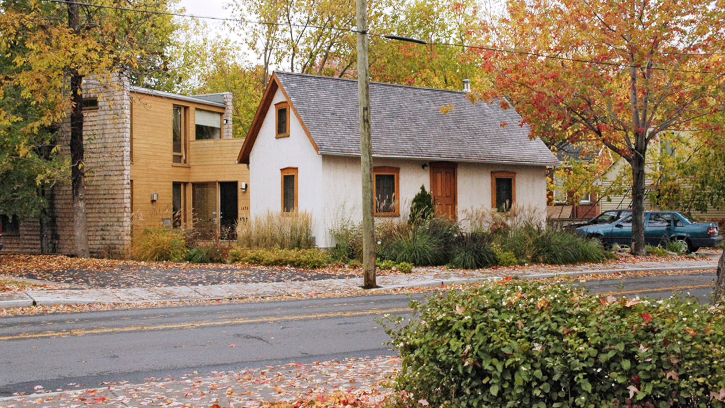 Atelier Pierre Thibault expands Montreal home to create writer's studio-0