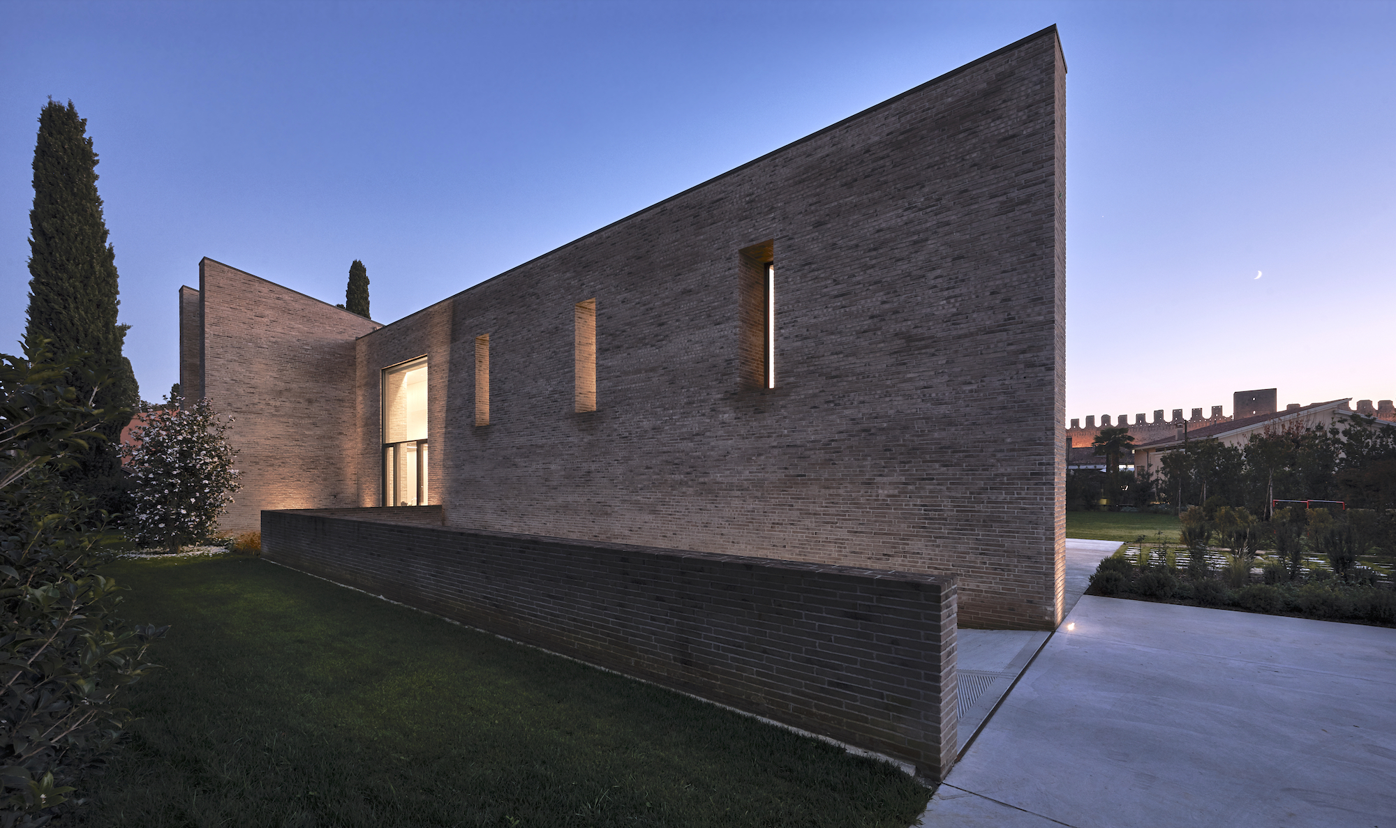 Home P+E+3 | Caprioglio Architects-8