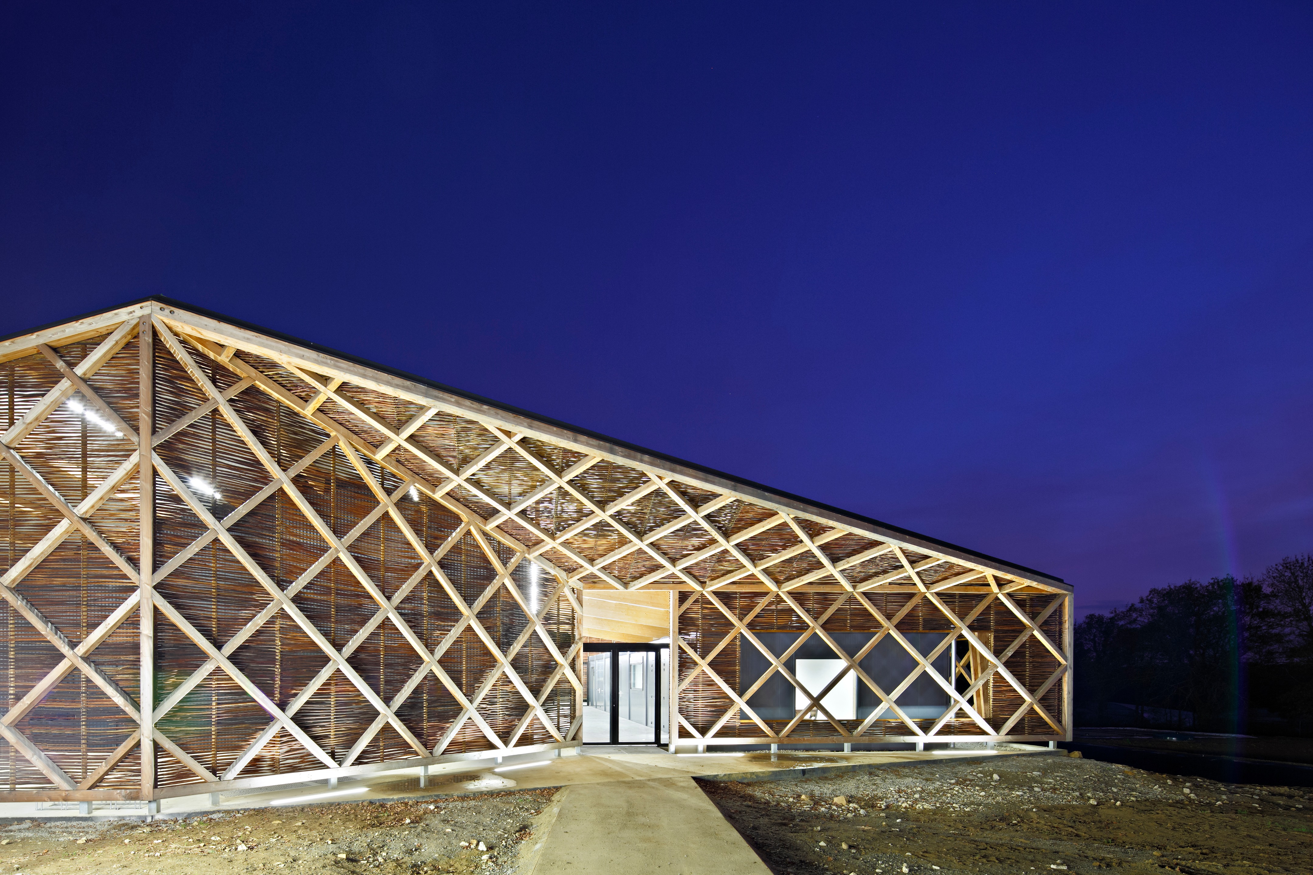 校园绿意 · 蔬菜加工车间与教学结合的设计-77