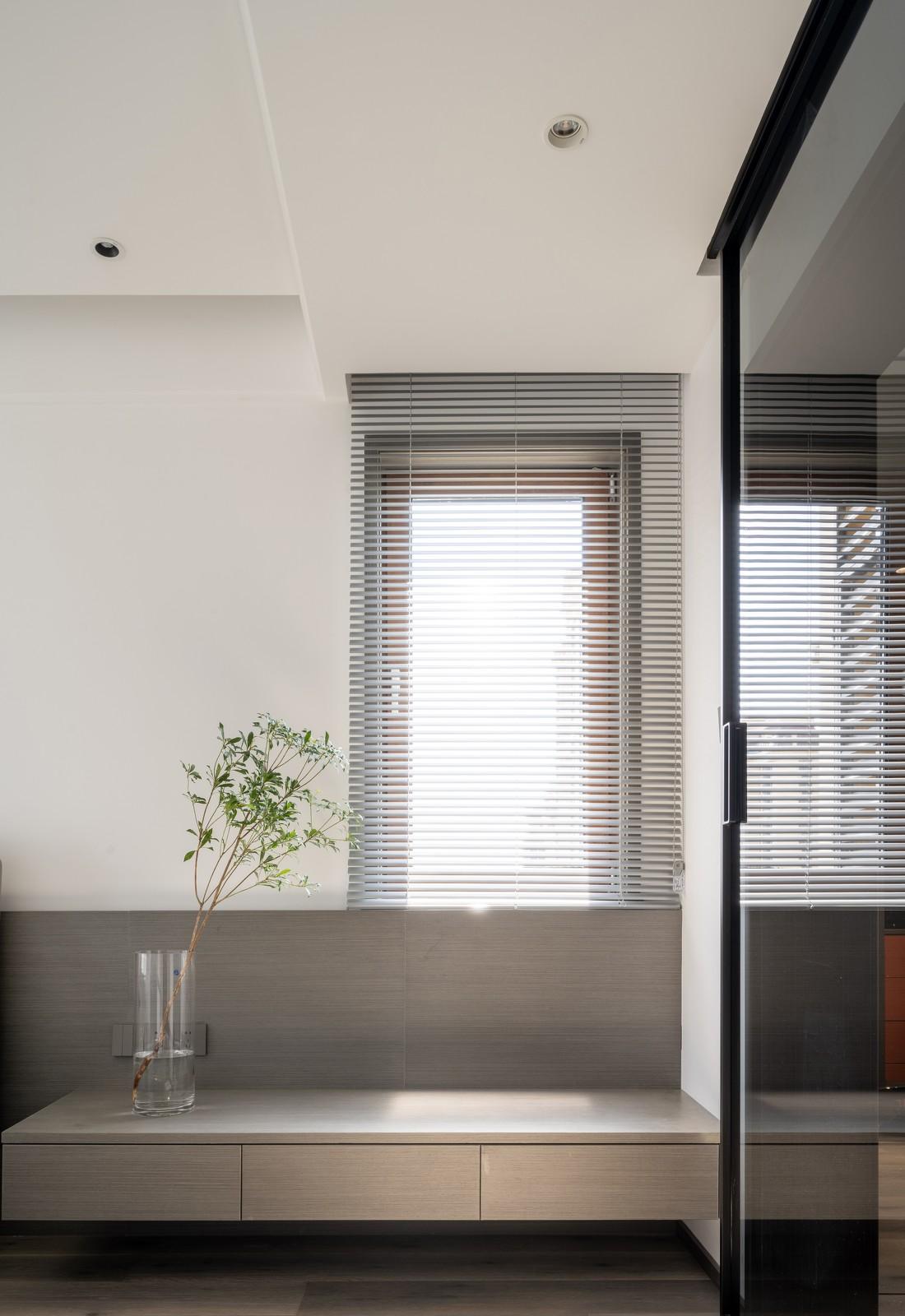 极简黑白灰调乐高主题平层设计-38