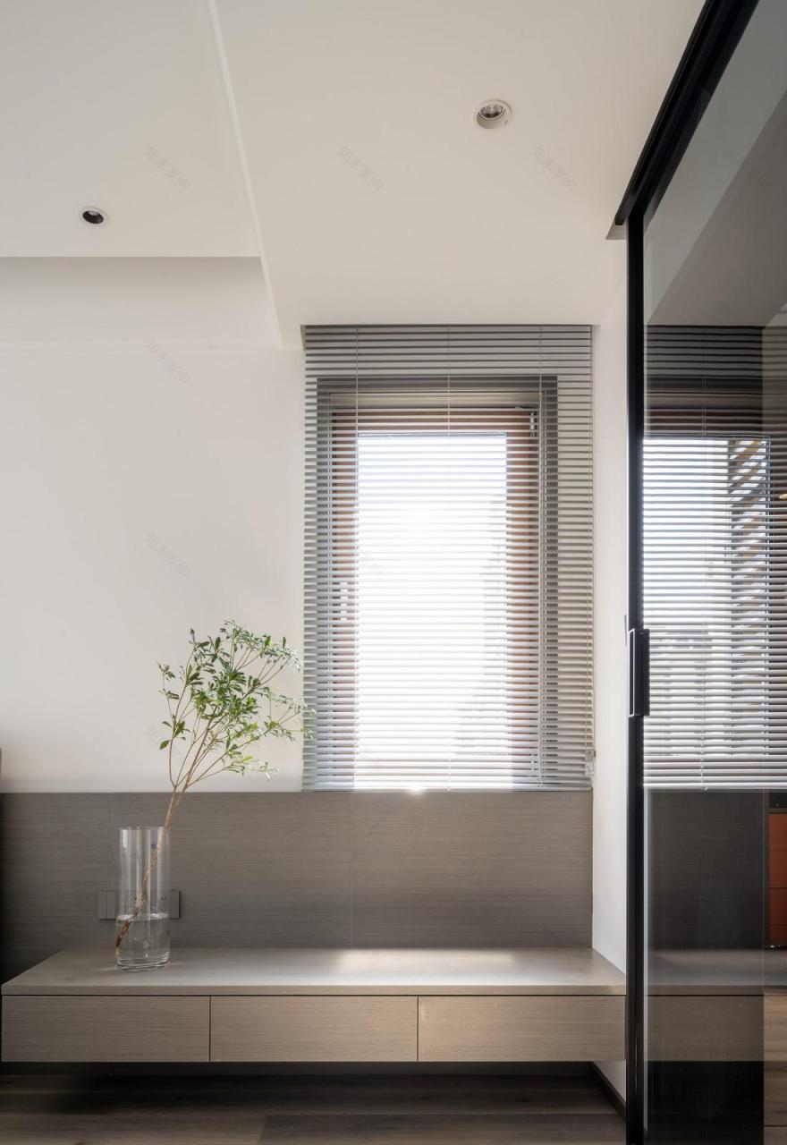 极简黑白灰调乐高主题平层设计-38