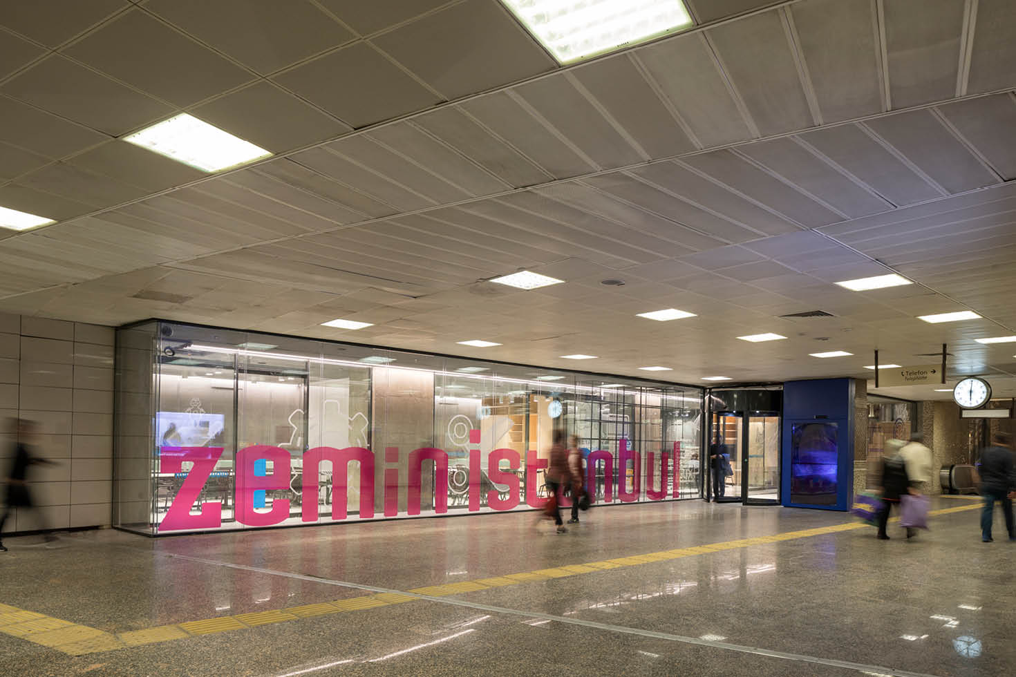 伊斯坦布尔地铁 cave 变身未来科技实验室-13