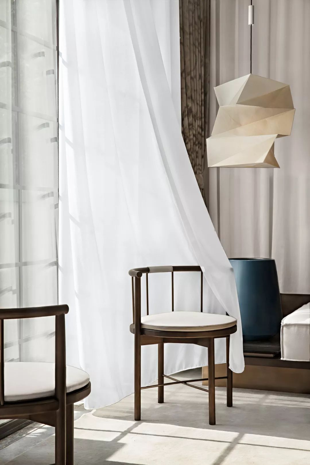 极简雅致美墅，传统与现代的完美融合-37