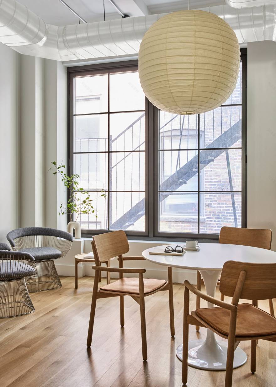 曼哈顿斯堪的纳维亚风格阁楼办公室设计丨美国曼哈顿丨纽约设计师克里斯蒂娜·洛克斯-10