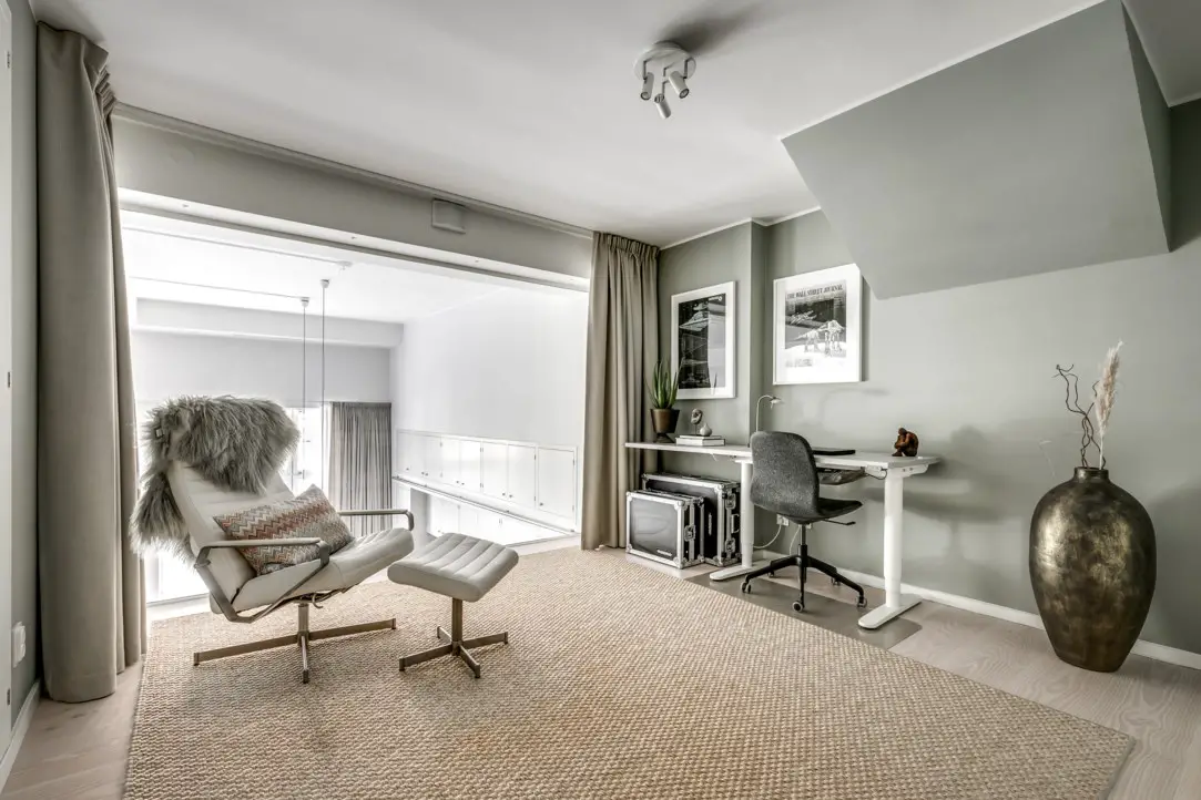 瑞典斯德哥尔摩工业建筑中的玻璃设计双层公寓-13