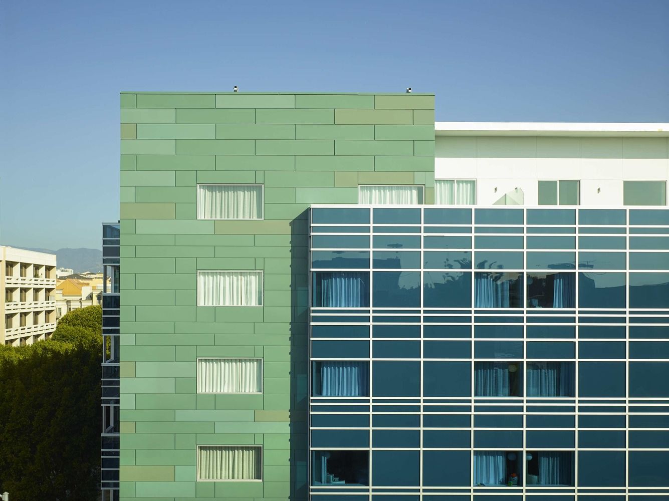 海滨城市酒店设计 | 圣塔莫尼卡市中心的两家酒店-56