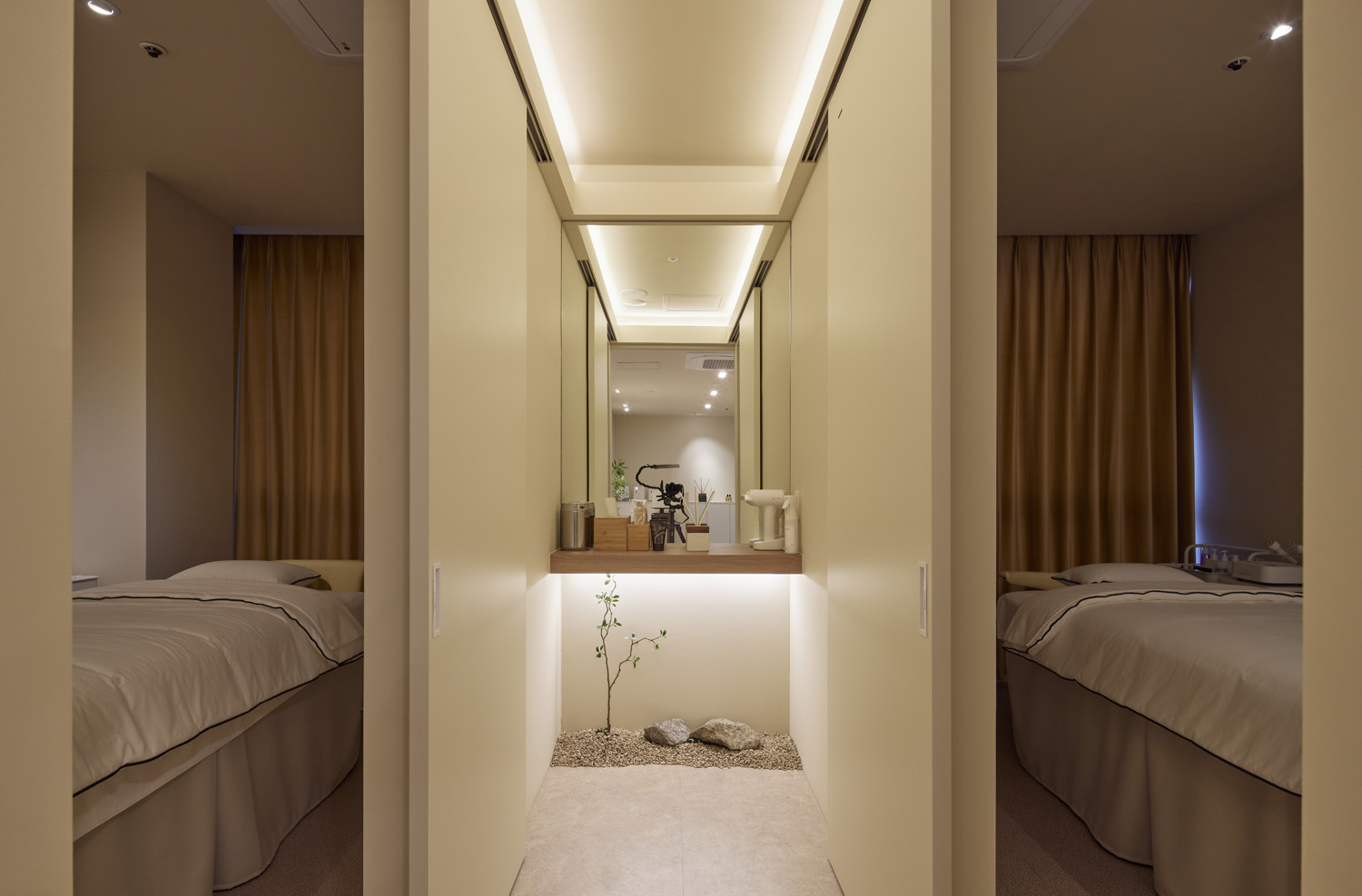 高级时尚的 21 平米皮肤管理室内设计-9