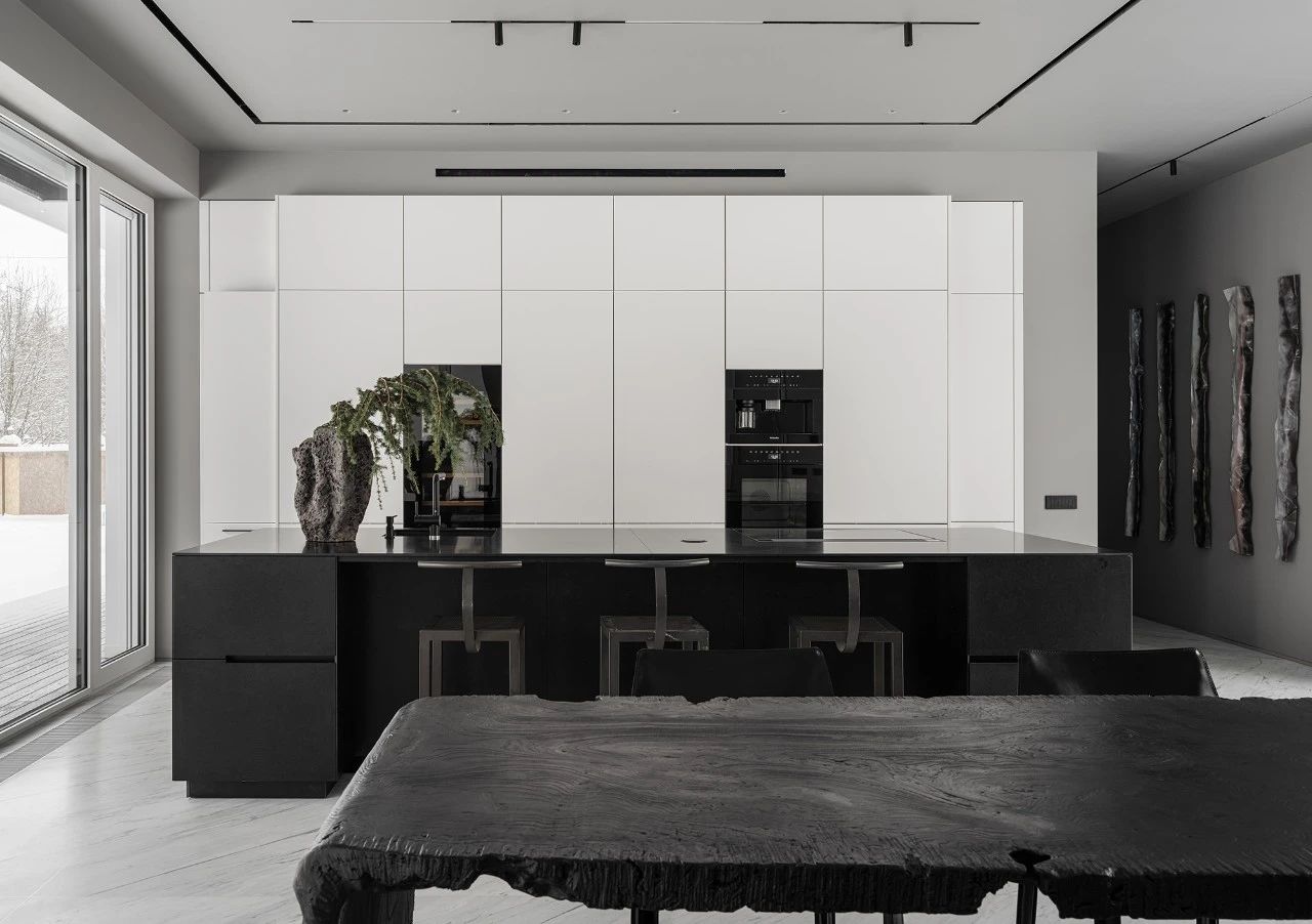 喜欢黑色设计的人，往往沉稳且内敛-10