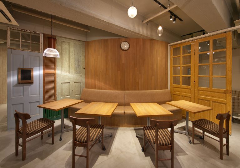 全天营业的家庭式场所（注：ALL DAY表示全天，HOME常见意思是家、家庭、住所 等，这里推测可能是指全天营业的类似家庭氛围的场所，如全天营业的家庭旅馆、全天开放的社区家庭活动中心等，需结合具体语境进一步确定准确含义） 丨日本东京丨岩本胜也＋EMBODY DESIGN-13