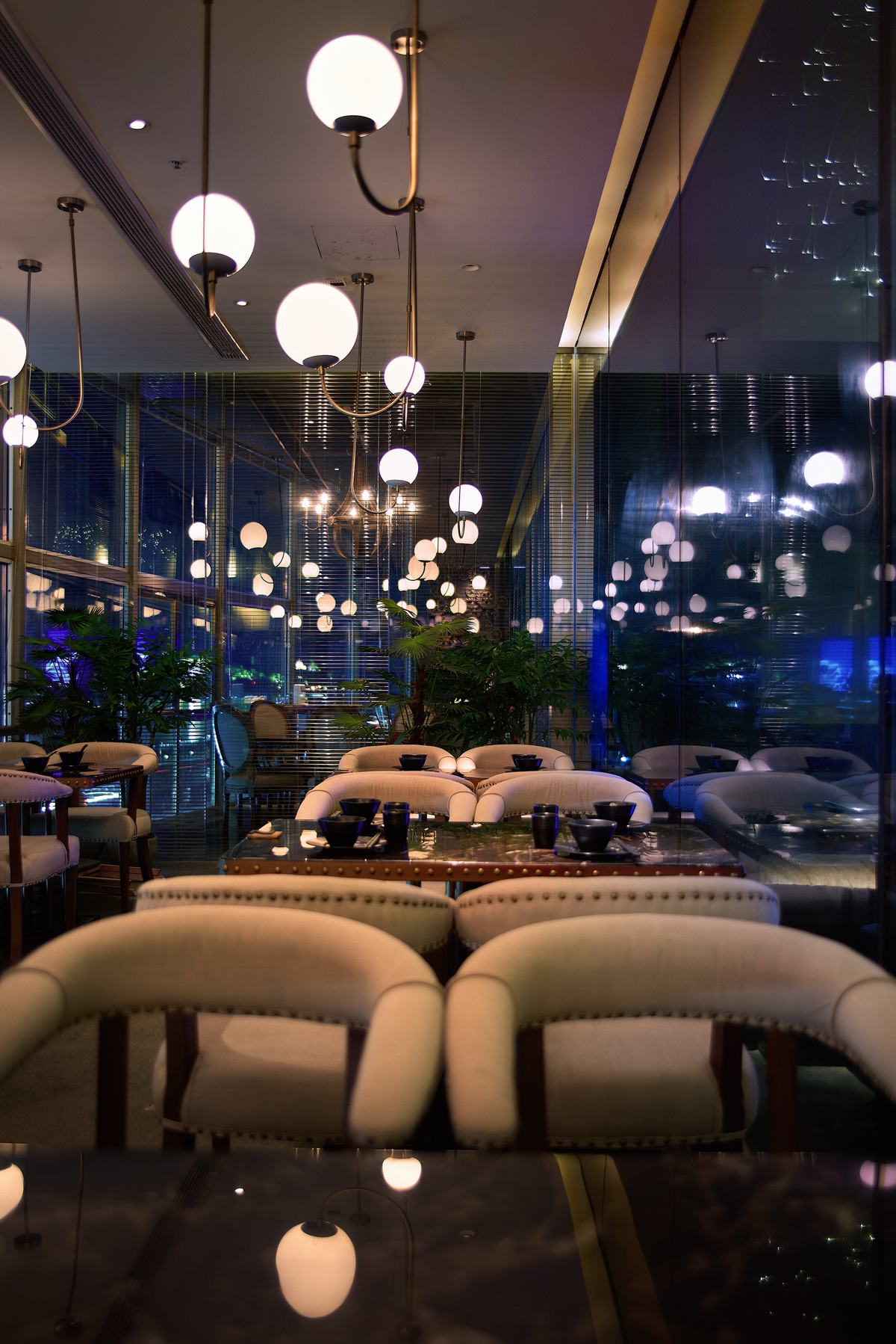 周杰伦的现代酷奢餐厅-18