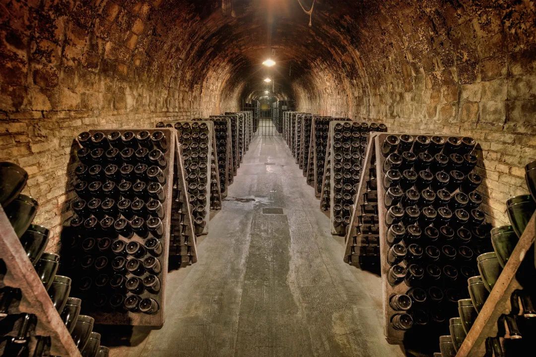 穿越时空的葡萄酒窖设计丨西班牙-23