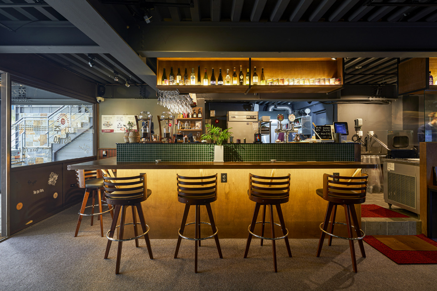 22 平米简约风家居，明亮灯光营造温馨氛围-6