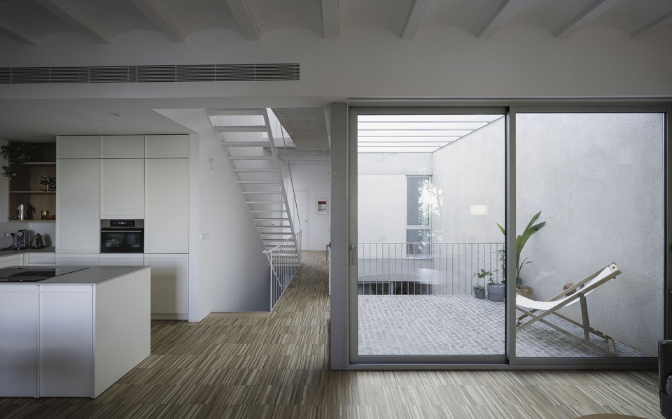 CON DOS ALAS 住宅丨西班牙丨Sol89 arquitectos-24