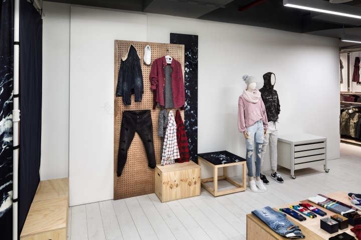 美国鹰 40 周年纽约新概念店-31