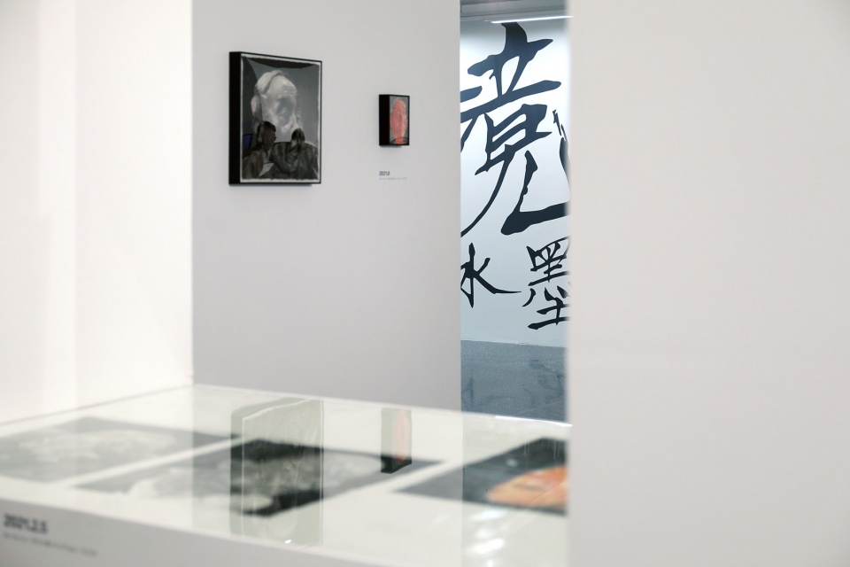 “人间仙境·方力钧水墨”展陈设计丨中国西安丨燕尾设计室-21