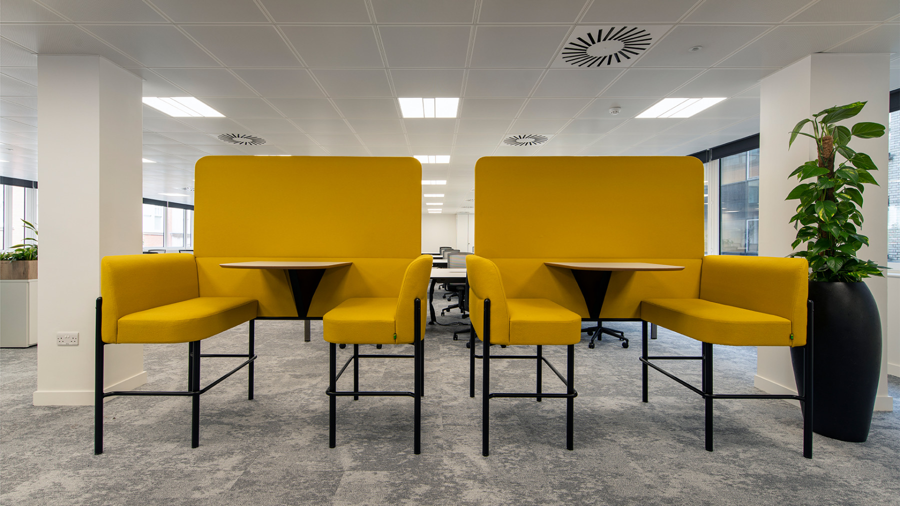 Inside International Pension Fund’s New London Office - Officelovin'-5
