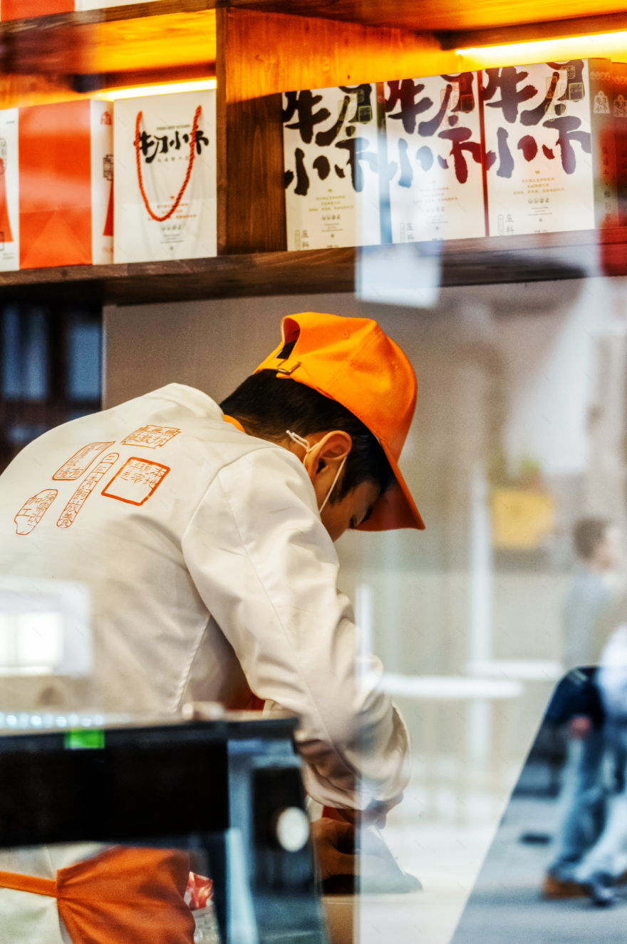 牛刀小市·牧场鲜牛厨房丨πBRAND派派品牌设计-47