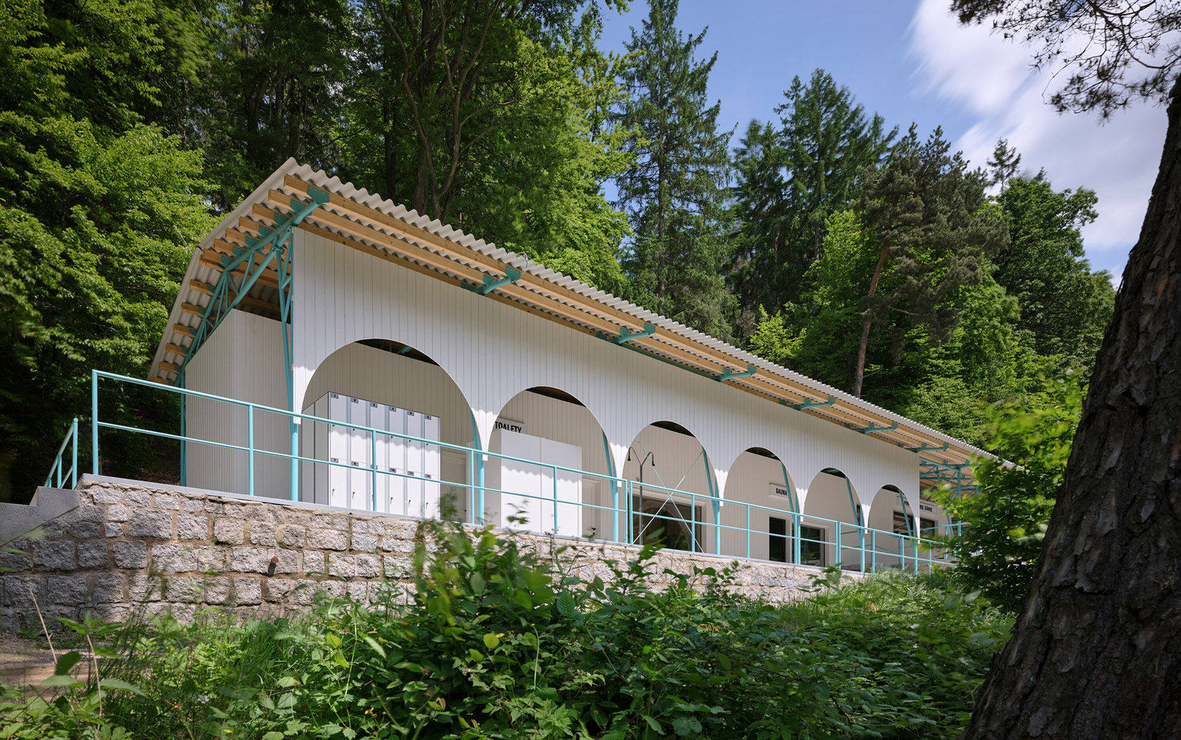 森林泳池,捷克丨Mjölk architekti + Marie Vondráková-26