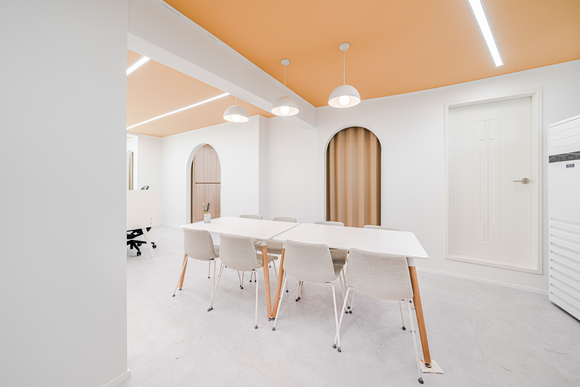 韩国 27 平米办公室，极简设计展现无限可能-7