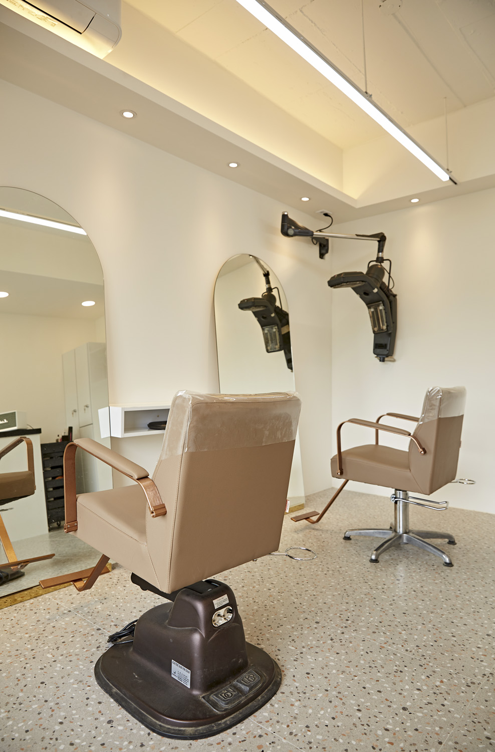 简约时尚 8 平米美容院设计，成本低廉-14