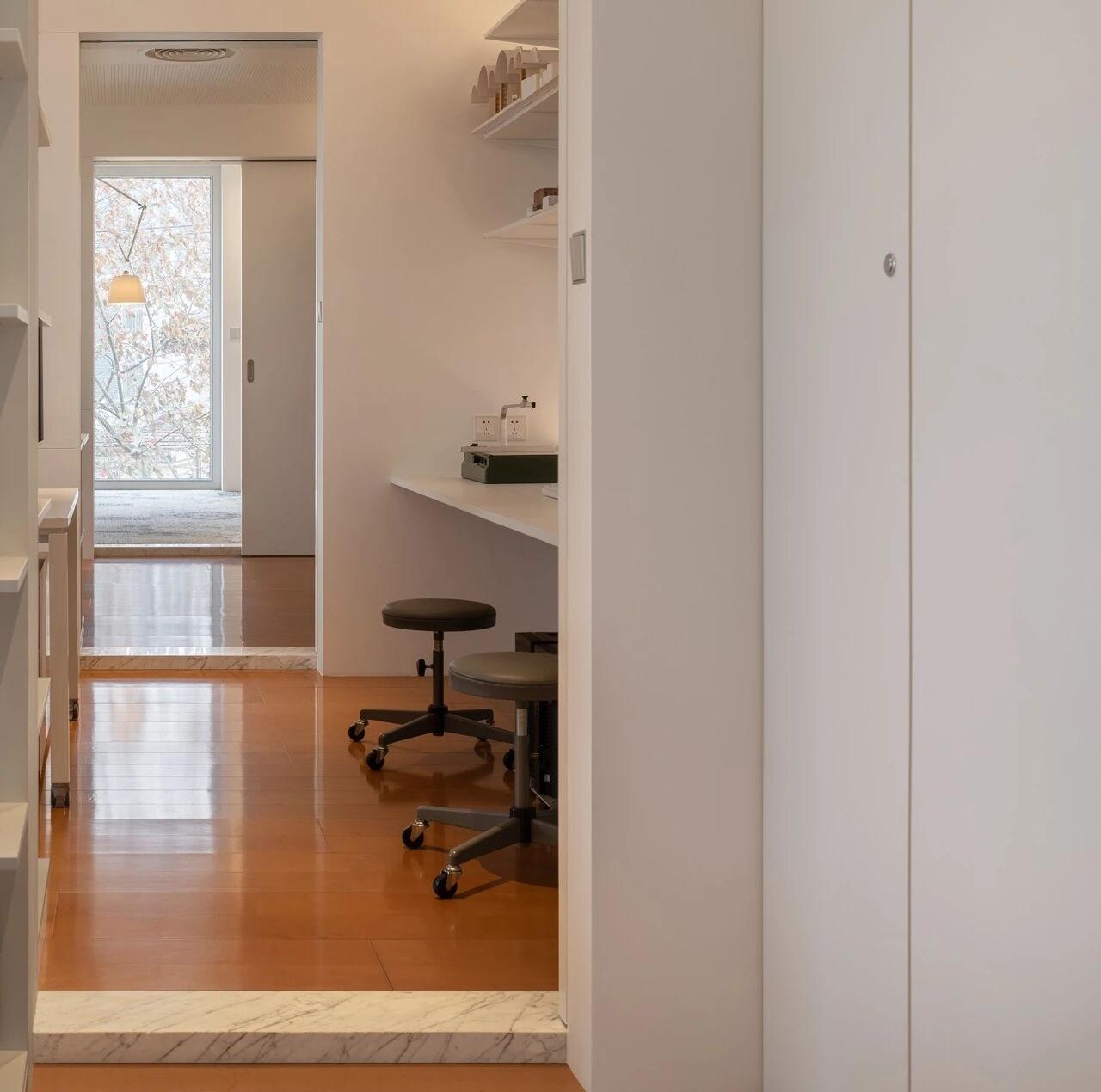 米凹办公室丨中国上海丨米凹工作室-7