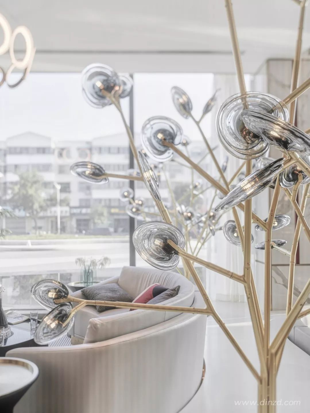 《云水谣》现代轻奢售楼处，融入自然元素，打造优雅空间-33