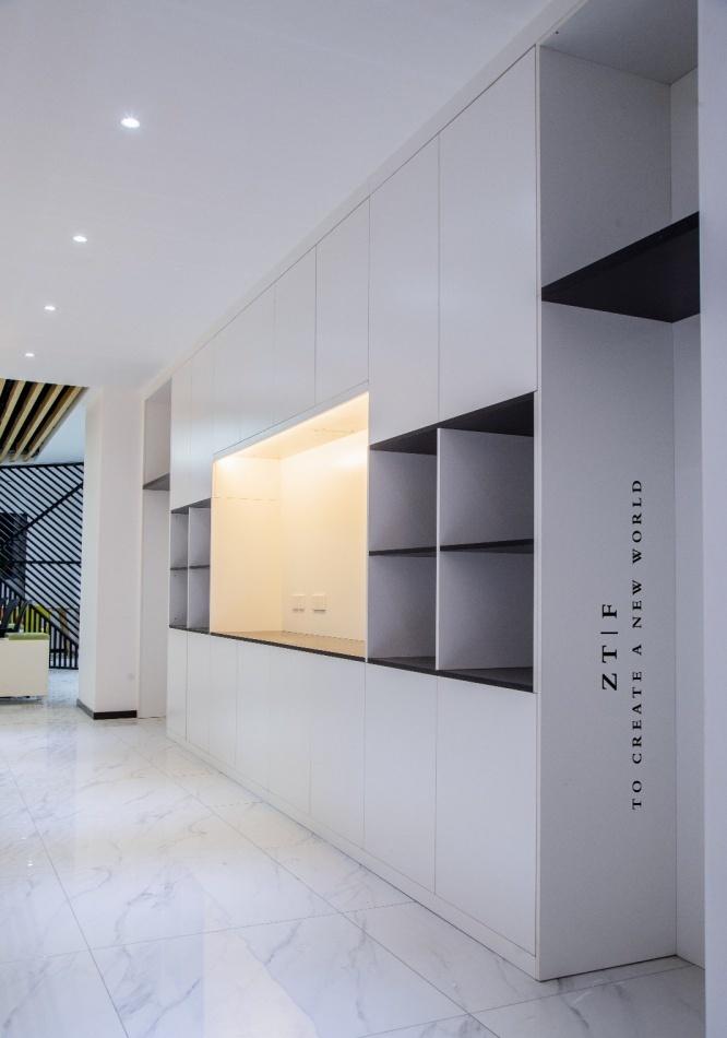 厦门思薇尔贸易办公室 | 水晶切割简约风-18