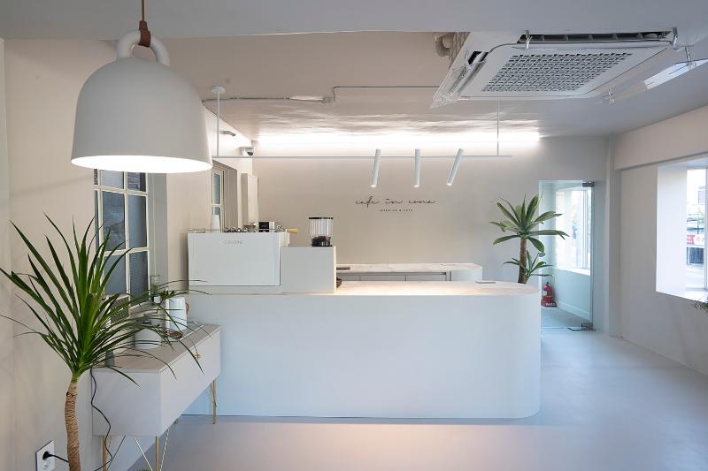 25 坪高级现代咖啡厅设计案例-5