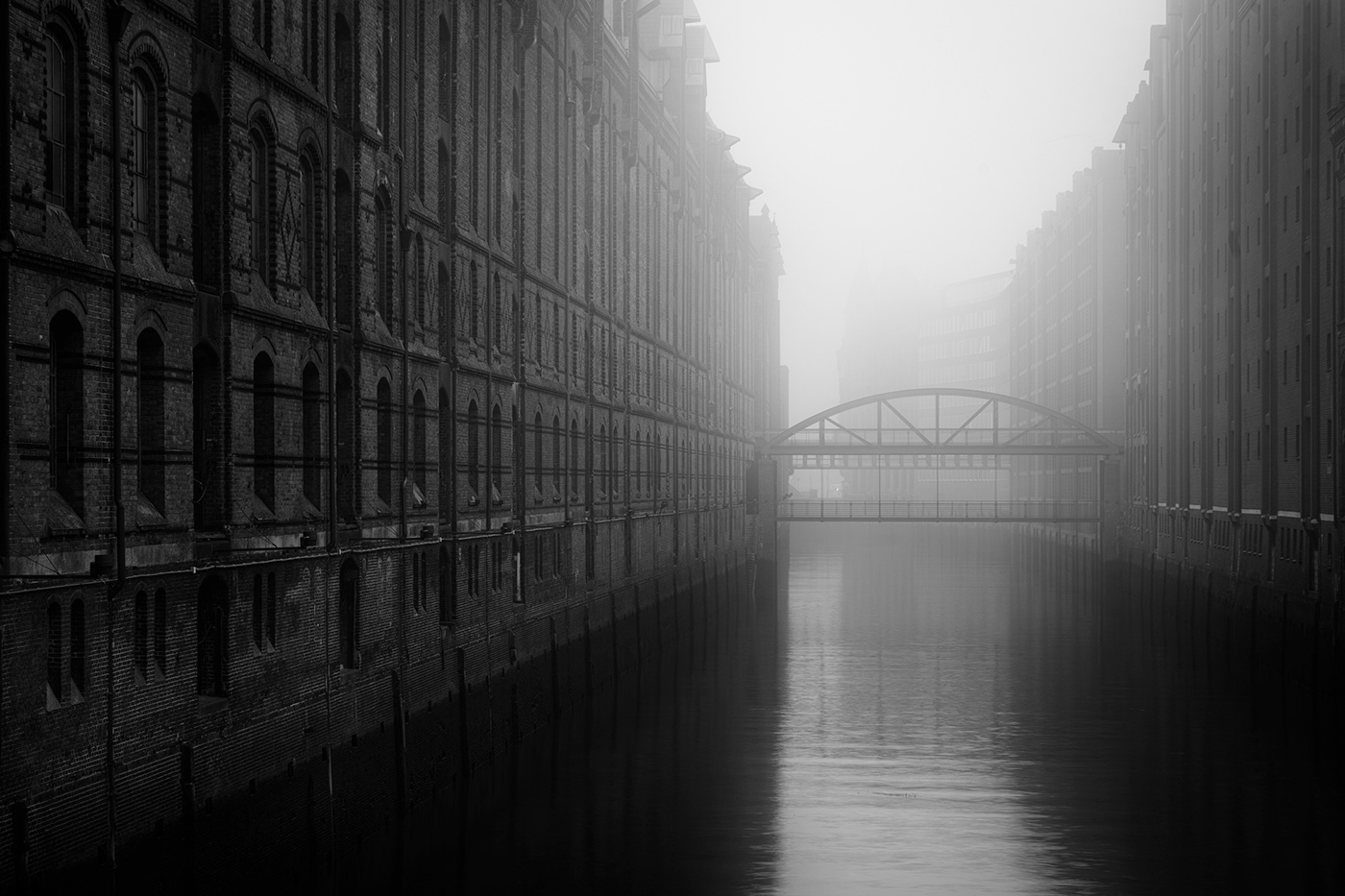 Anastasiya Gushchina丨桥丨SPEICHERSTADT HAMBURG II-4