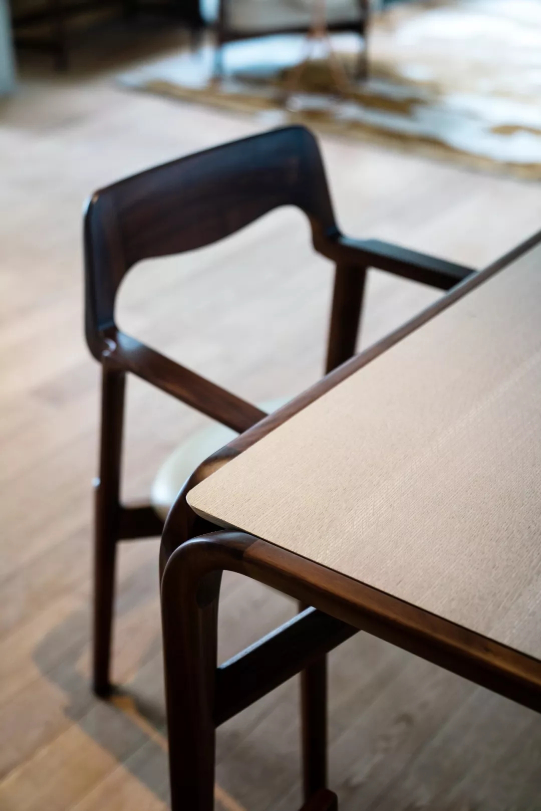 琚宾爆拆《皮囊》里的家，握手楼逆袭美宅+图书馆综合体！-104