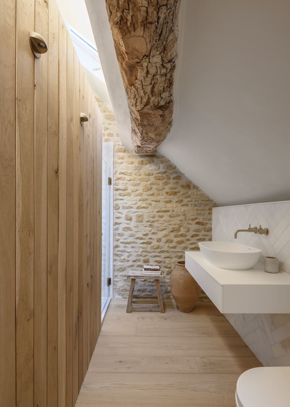 Design Storey保留并修复历史谷仓丨英国-24