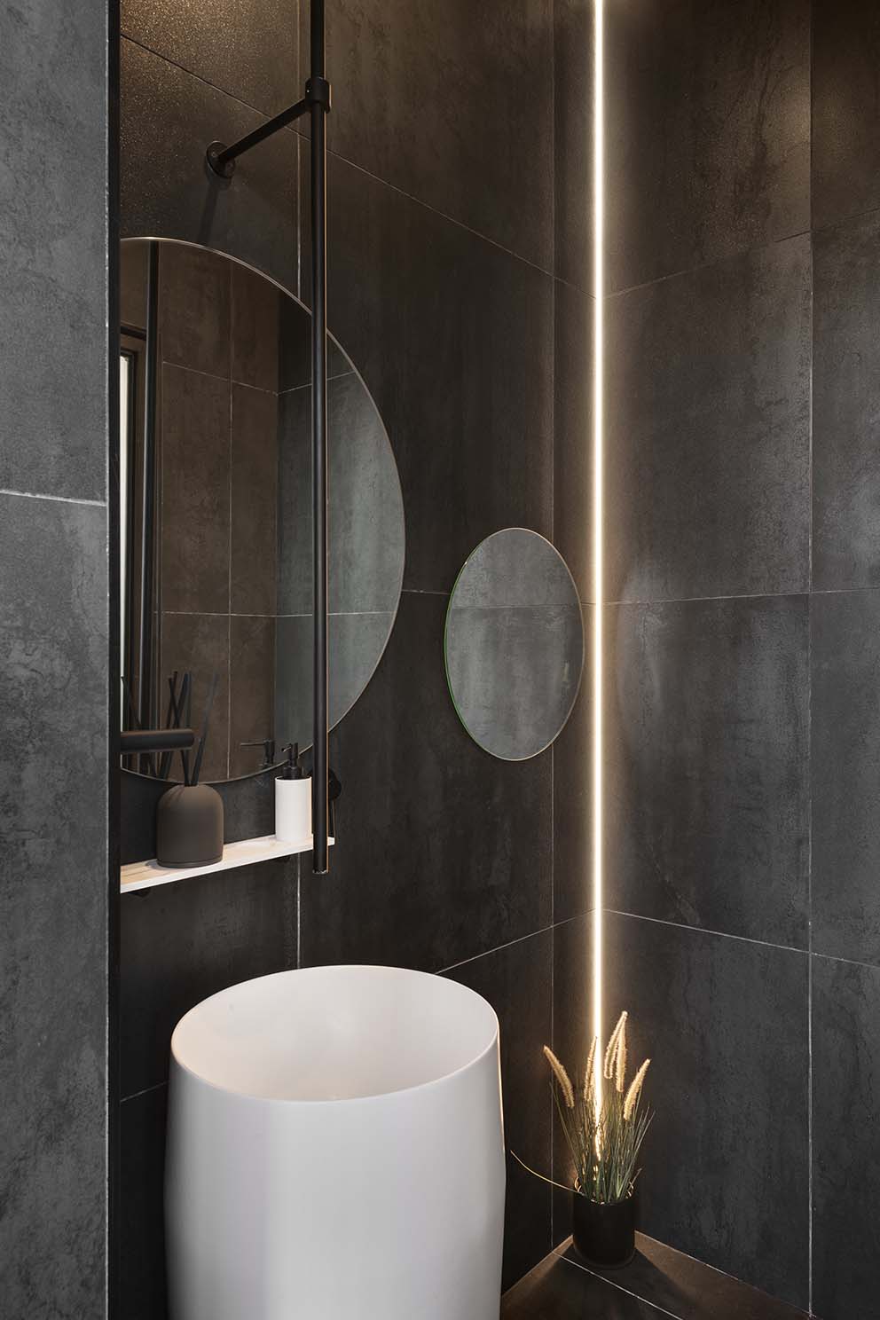 כאלמנט המרחף באוויר | PNIM.CO.IL-32