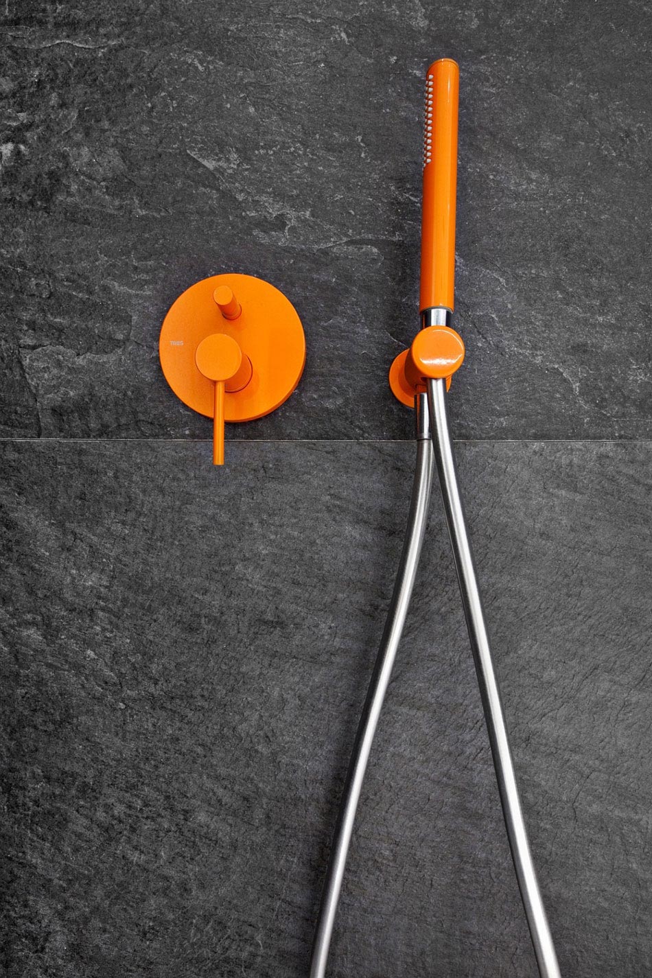 波兰 Puszczykowo 时尚镂空住宅设计-24