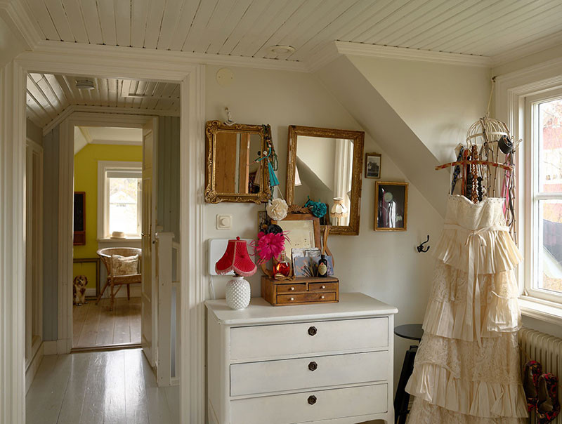 瑞典乡村小屋 | 塔楼与屋顶露台完美融合-31