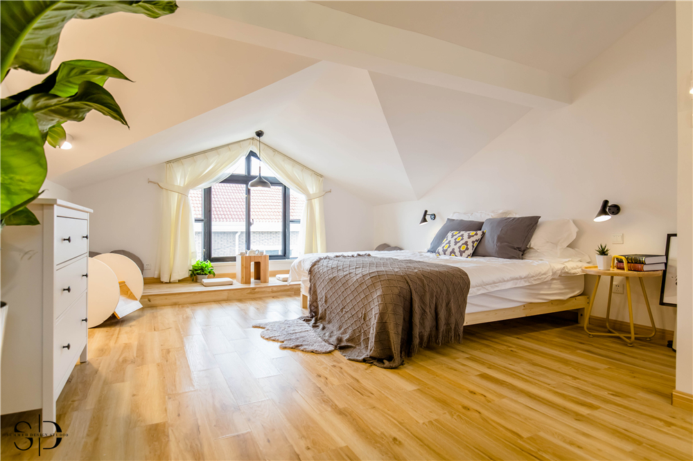 童话王国 | 丛林氧吧般的浪漫尖顶套间设计-44