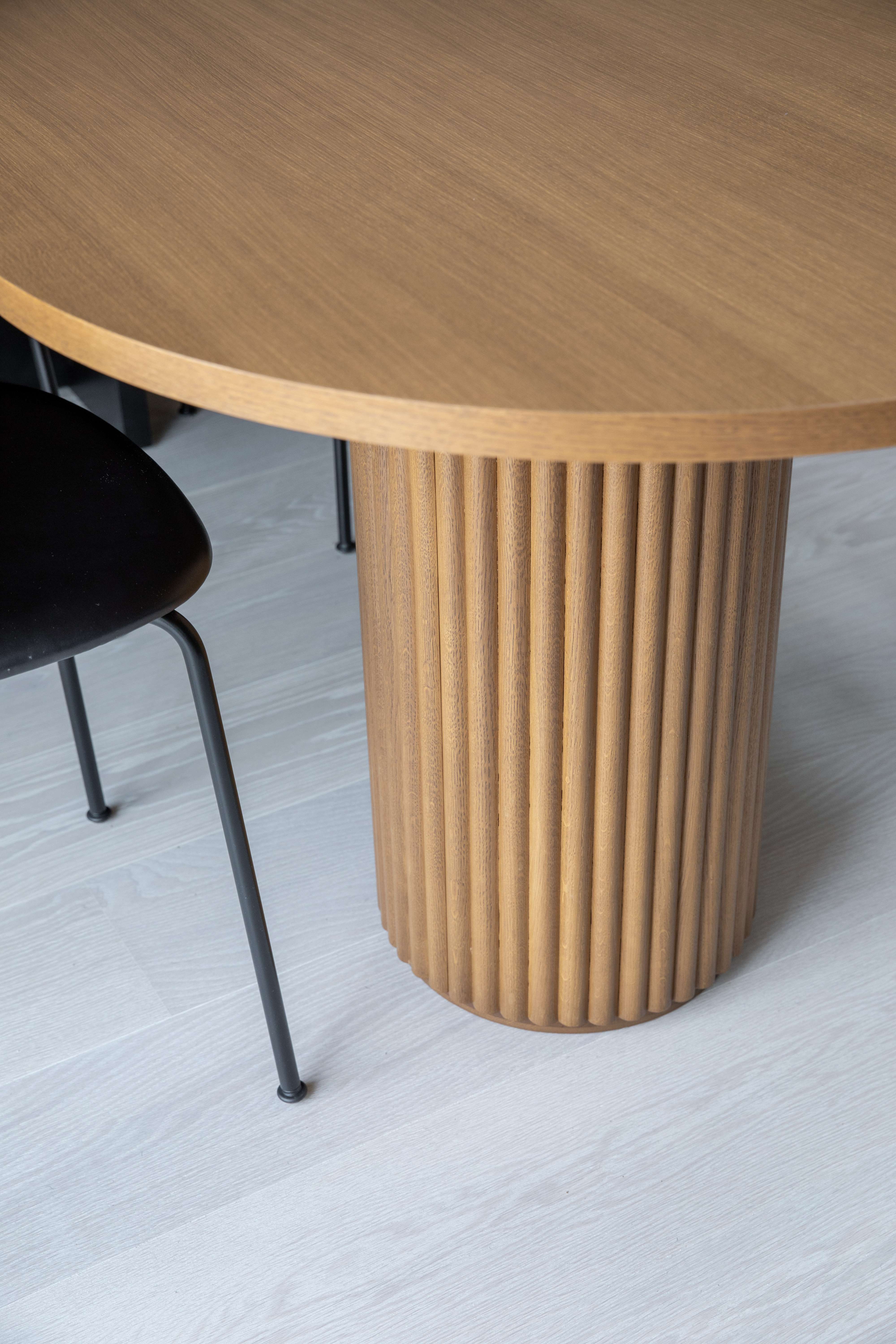 Butas prie upės InArch-21