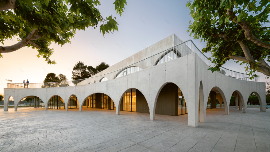 西班牙 Zaragoza 的绿色社交餐厅设计丨José Romero-0