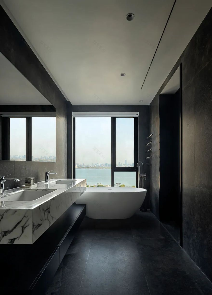 【新作】270㎡江景大平层,白墙如纸江景为画,爱是留白处的落款-72