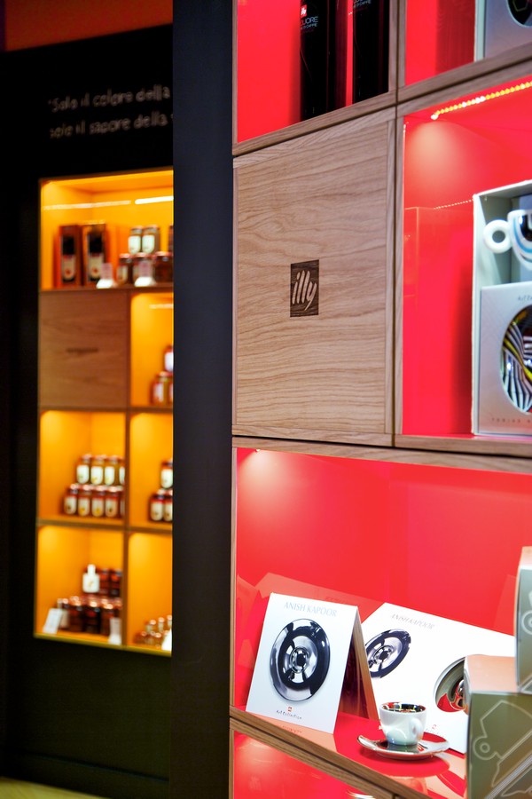 illy worldwide – Metroarea-13