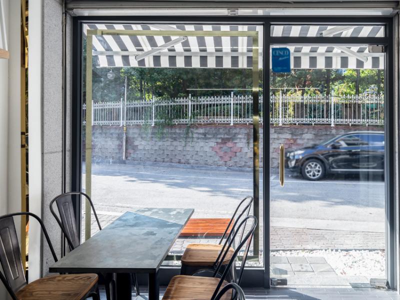 首尔简约风 13 坪咖啡厅设计-11