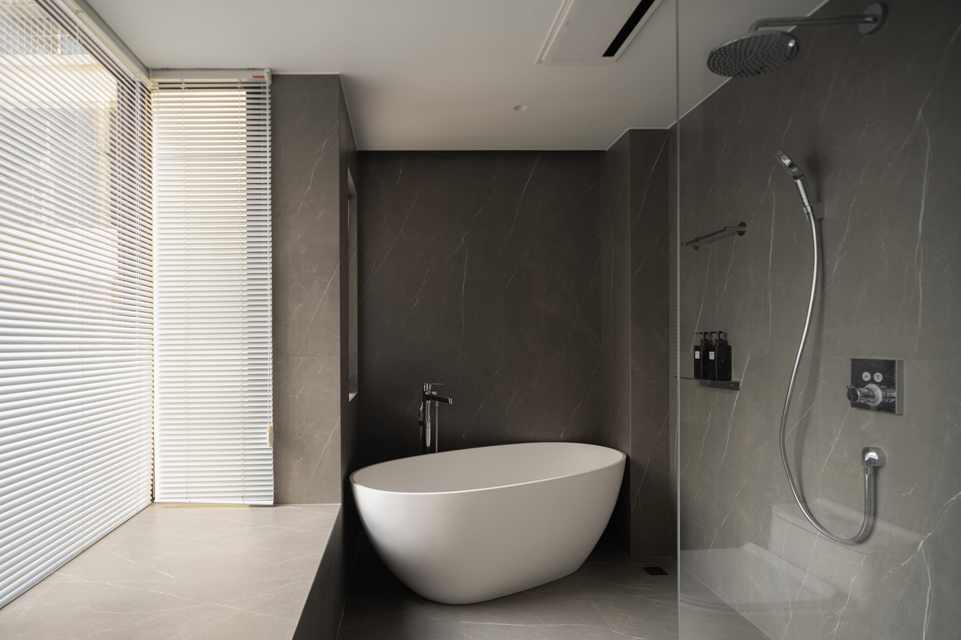 蓝润城 138㎡现代风四室两厅设计丨中国成都丨成都宏福樘设计-33