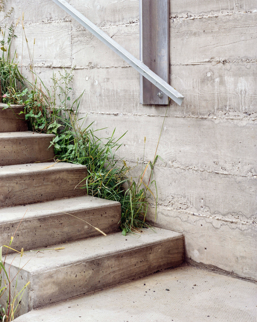 葡萄园中的房子丨瑞士-14