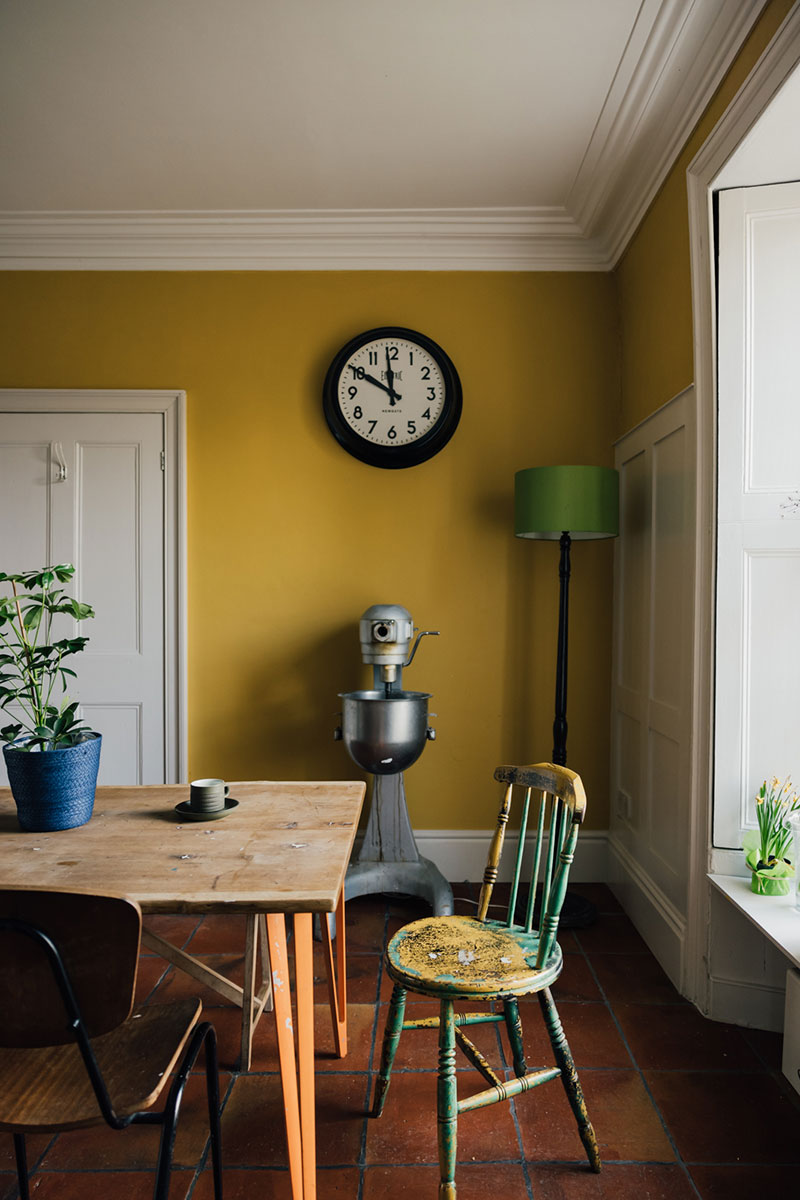 英国 200 年历史的彩色小屋-9