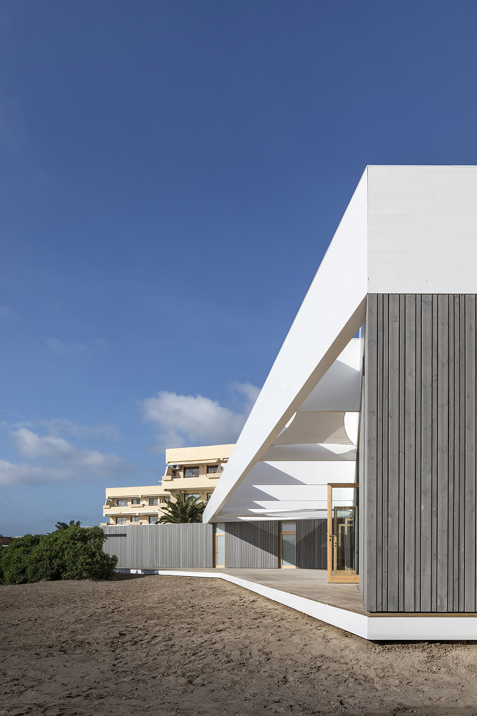 Formentera水上运动中心，西班牙 / Marià Castelló Architecture-99