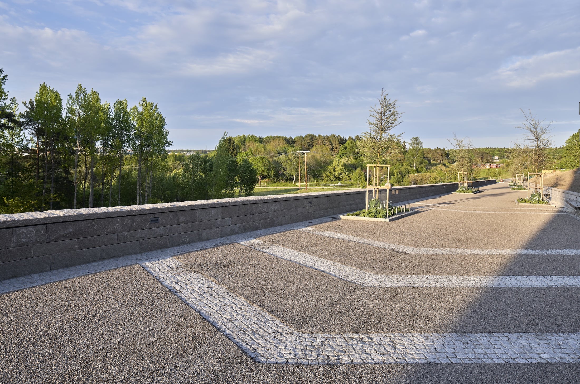 云客比的倾斜步道与全景露台-12